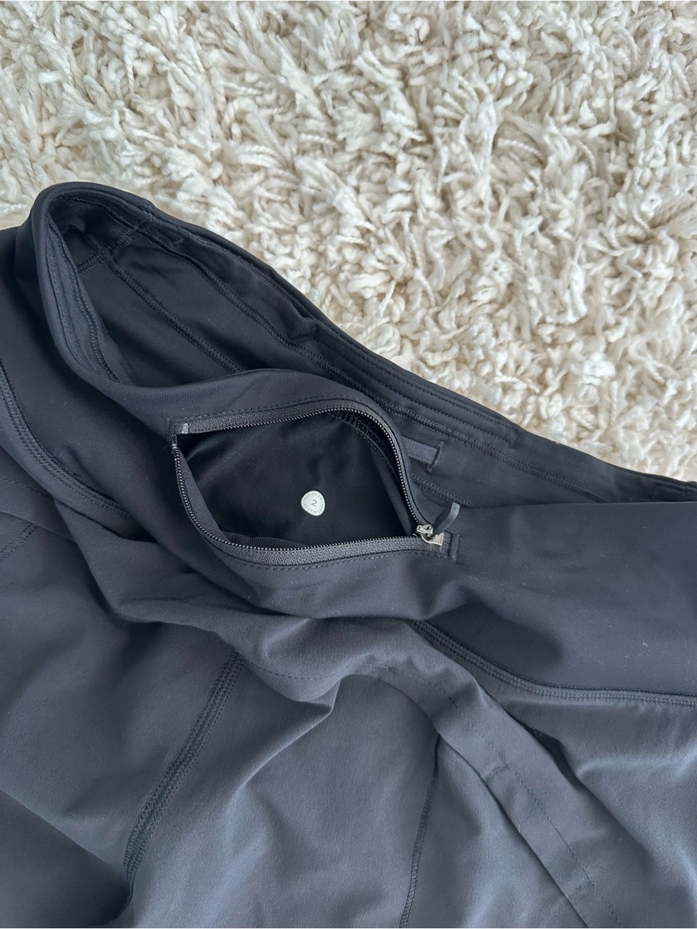 lululemon - Picture 4 of 4